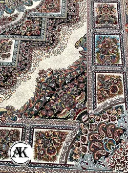 خرید فرش 700 شانه حوض نقره کرم