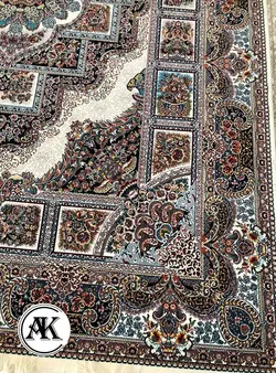 خرید فرش 700 شانه حوض نقره کرم