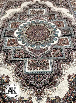 خرید فرش 700 شانه حوض نقره کرم