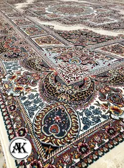 خرید فرش 700 شانه حوض نقره کرم