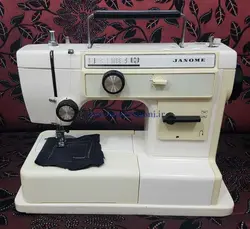 چرخ خیاطی ژانومه ۶۲۰ ژاپن استوک