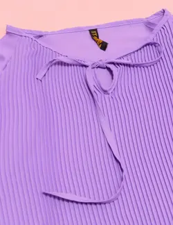 شومیز جلو پلیسه ای