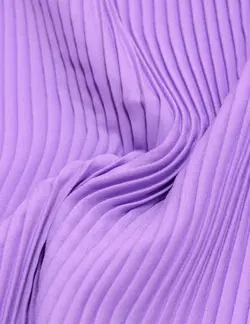 شومیز جلو پلیسه ای