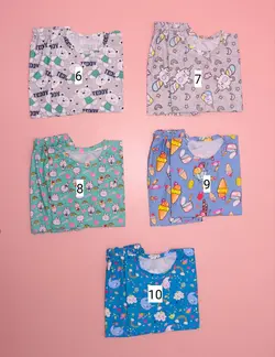 ست تیشرت و شلوارک با طرحهای عروسکی