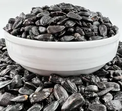 تخمه سیاه ریز روغنی