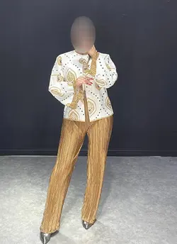 ست کت لینن چاپی+شلوار پلیسه vector کد ۶۴۴۰۰۵