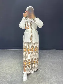 ست شومیز یقه طرحدار+دامن سنتیBJ کد ۱۰۱۰۳۶