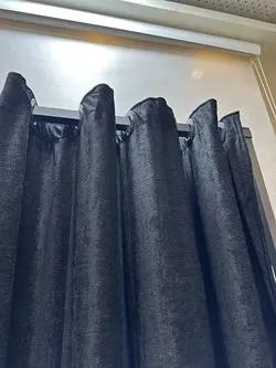 پرده اتاق پرو مشکی