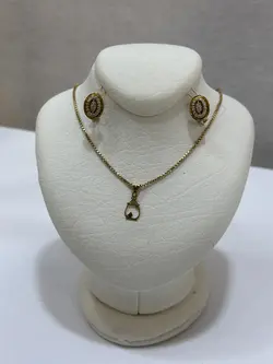 مانکن جواهرات دکتری کوچک سفید