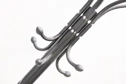 جالباسی پایه سنگی ایستاده