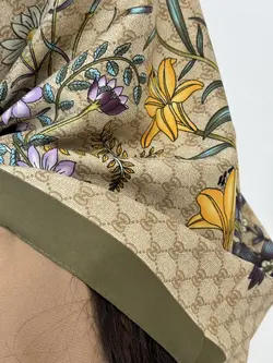 روسری ابریشم قواره ۹۰ کد ۲۴۶