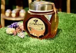 عسل یک کیلویی هزارگل
