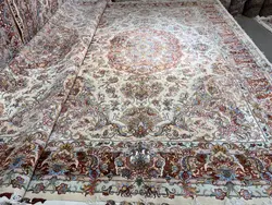 طرح خطیبی قلم رج۴۰ حاشیه و گل ابریشم اندازه جفت ۹ متری