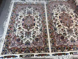 جفت ذرع و نیم خطیبی حاشیه‌ و گل ابریشم رج 40 اندازه جفت یک در یک و نیم