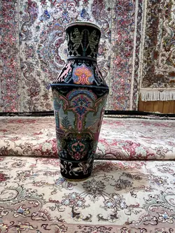 کوزه فرش حجمی رج ۵۰ گل ابریشم ارتفاع ۸۰ سانتی متر