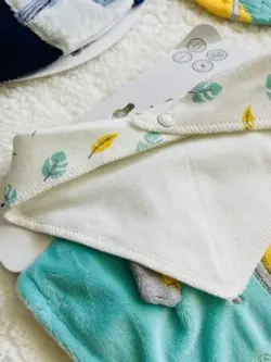 ست پیشبند و دستمال گردن