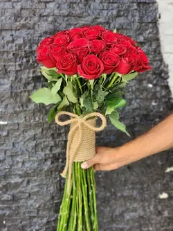 دسته گل رز 40 عددی-تزئین کنف