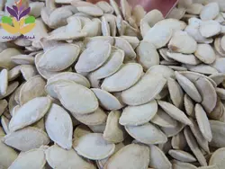 تخمه کدو گوشتی ممتاز درجه 1 | فروشگاه مواد غذایی بارنات