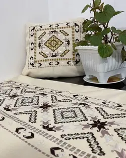 ست کوسن رانر خامه دوزی سنتی طرح گل پیچک