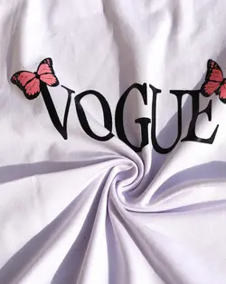 تیشرت VOGUE | پوشاک دارکوب