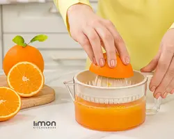 آبمیوه گیری دستی