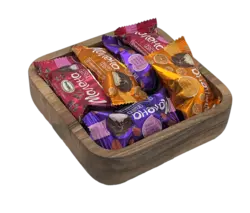 شکلات میوه ای مانه ها