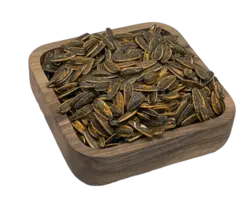 تخمه دور سفید باربیکیو