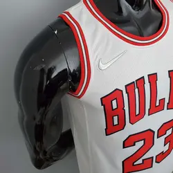 لباس سفید شیکاگو بولز آسوسیشن ادیشن ویژه ۷۵ سالگی NBA