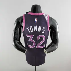 لباس ارغوانی مینه‌سوتا تیمبرولوز سیتی ادیشن