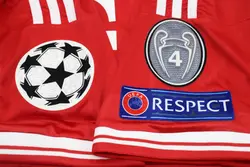 کیت کلاسیک بایرن مونیخ فینال لیگ قهرمانان 2013