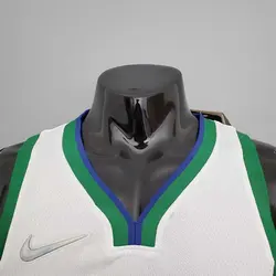 لباس سفید دالاس ماوریکس سیتی ادیشن ویژه ۷۵ سالگی NBA