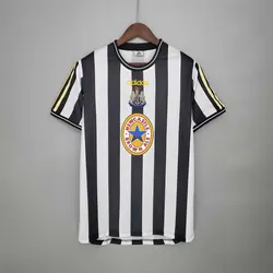 لباس کلاسیک نیوکاسل 1999-1997 کیت اول