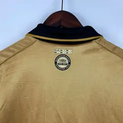 لباس کلاسیک منچستریونایتد 2002-2001 کیت دوم و سوم