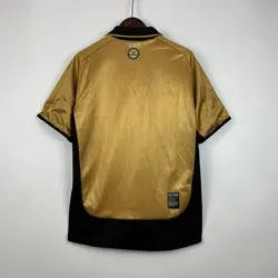 لباس کلاسیک منچستریونایتد 2002-2001 کیت دوم و سوم