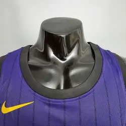 لباس بنفش لس آنجلس لیکرز 2020 سیتی ادیشن