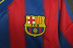 لباس کلاسیک بارسلونا 10-2009