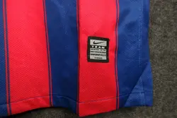 لباس کلاسیک بارسلونا 10-2009
