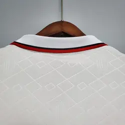 لباس کلاسیک میلان  94-93 کیت دوم