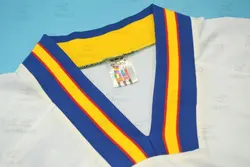 لباس کلاسیک سوئد 1994 کیت دوم