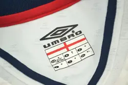 لباس کلاسیک انگلیس 2002