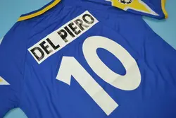 لباس کلاسیک یوونتوس در فینال لیگ قهرمانان ۱۹۹۶