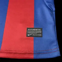 لباس کلاسیک بچه گانه بارسلونا 2011-2010 کیت اول