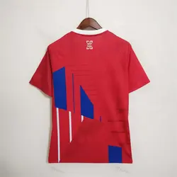 لباس ویژه ۱۰ سال قهرمانی بایرن مونیخ