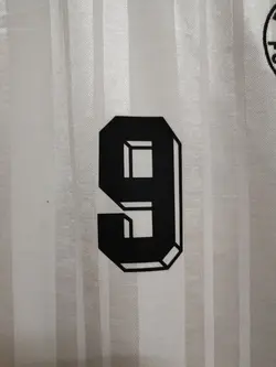 لباس کلاسیک آلمان 1992 کیت اول