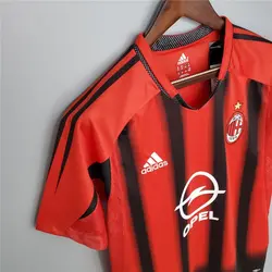 لباس کلاسیک میلان 2005-2004 کیت اول