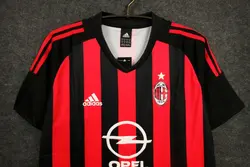 لباس کلاسیک میلان 2003-2002 کیت اول