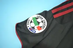 لباس کلاسیک میلان 2010-2009 کیت اول