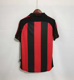 لباس کلاسیک میلان 2002-2000 کیت اول