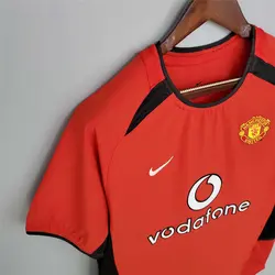 لباس کلاسیک منچستریونایتد 2004-2002