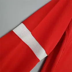 لباس کلاسیک منچستریونایتد 2006-2004
